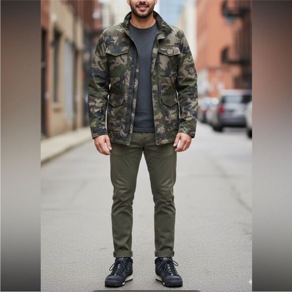 New DKNY Men's Camouflage Field Jacket - Green with Hidden Hood size Medium - Picture 1 of 8